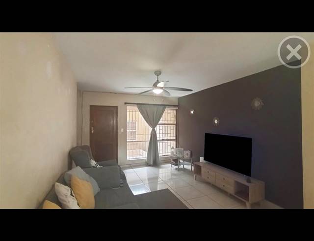 2 BEDROOM SECTIONAL TITLE FOR SALE IN KEMPTON PARK WEST